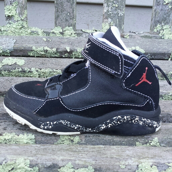 Jordan Other - Jordan Flight Boy's Black Basketball Sneakers 9C